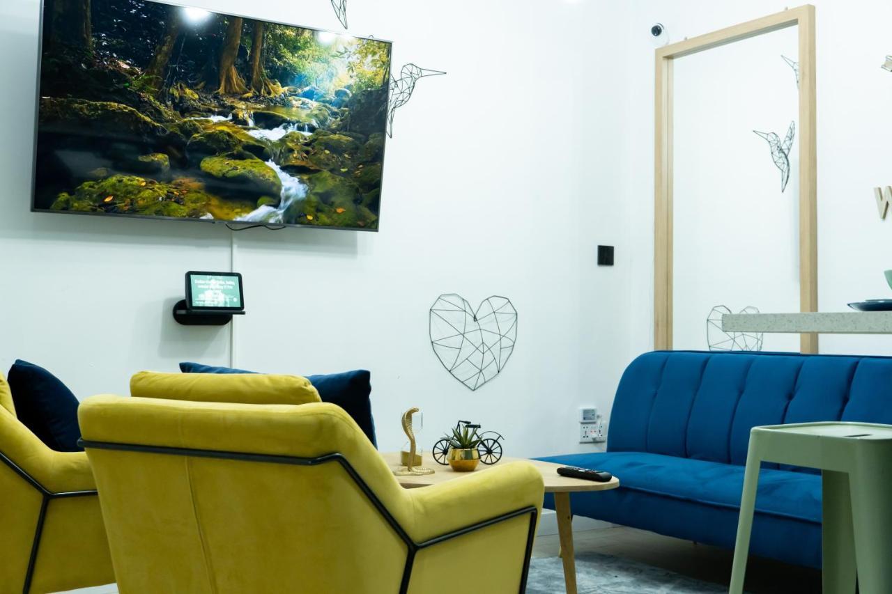 Cozy Apartment Puerta Del Sol & Private Patio มาดริด ภายนอก รูปภาพ